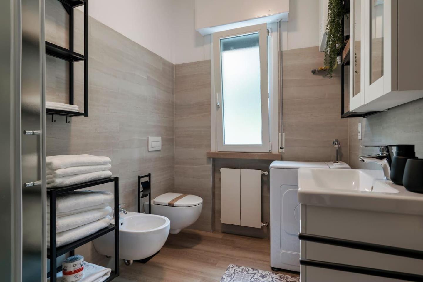 Finestra Sul Lago Malcesine Apt Riva Exterior foto